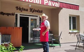 Hotel Pavai